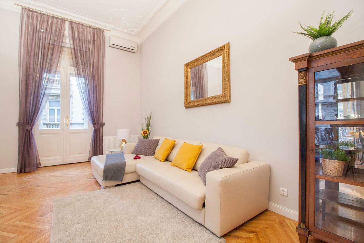 New York Palace View Apartment Budapest Exterior photo